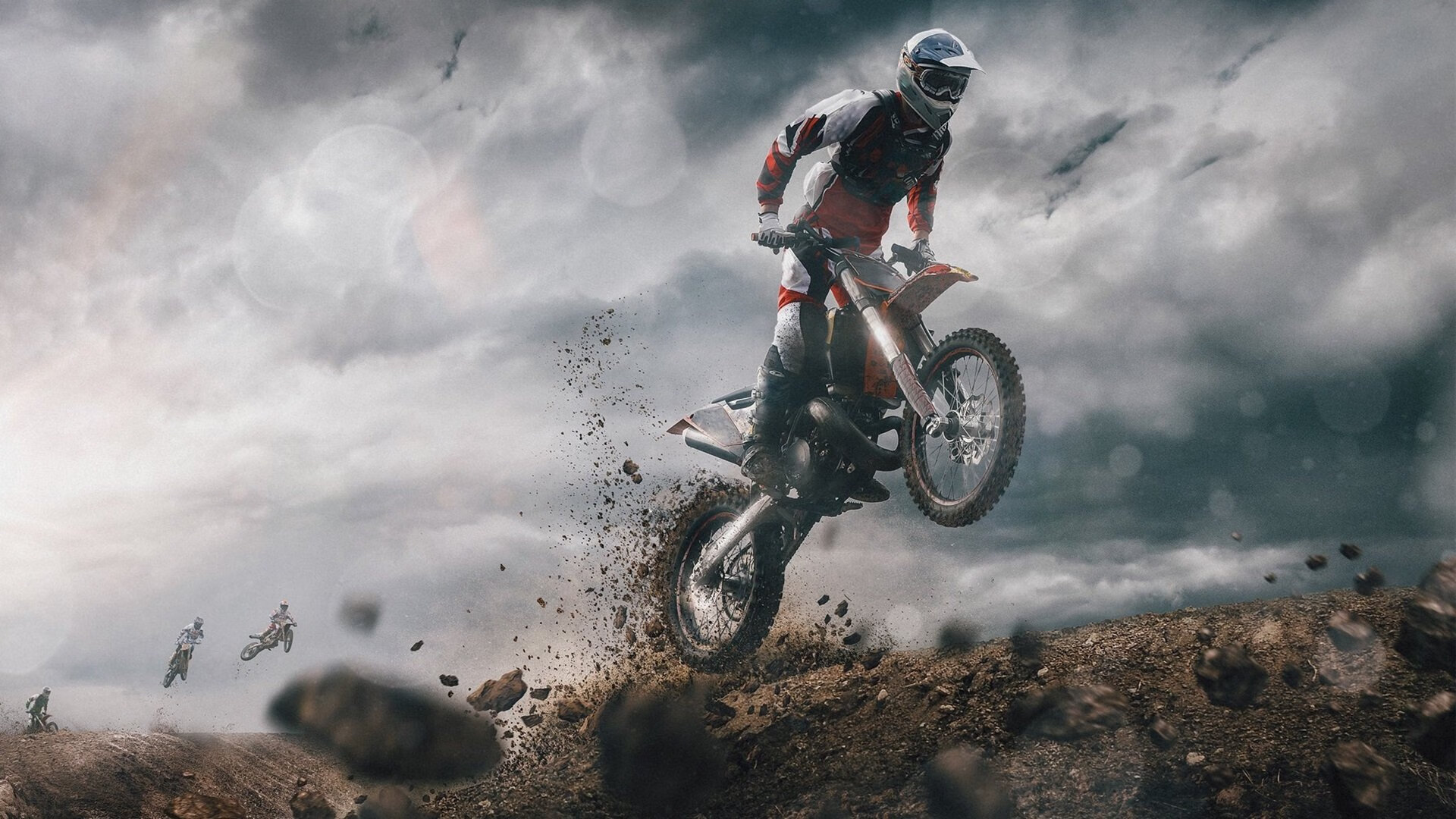 赛道上的新秩序，拉塞尔刷新纪录，阿斯顿马丁力克法拉利